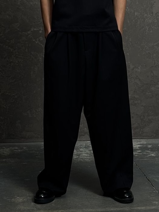 Trousers category at CrissCross